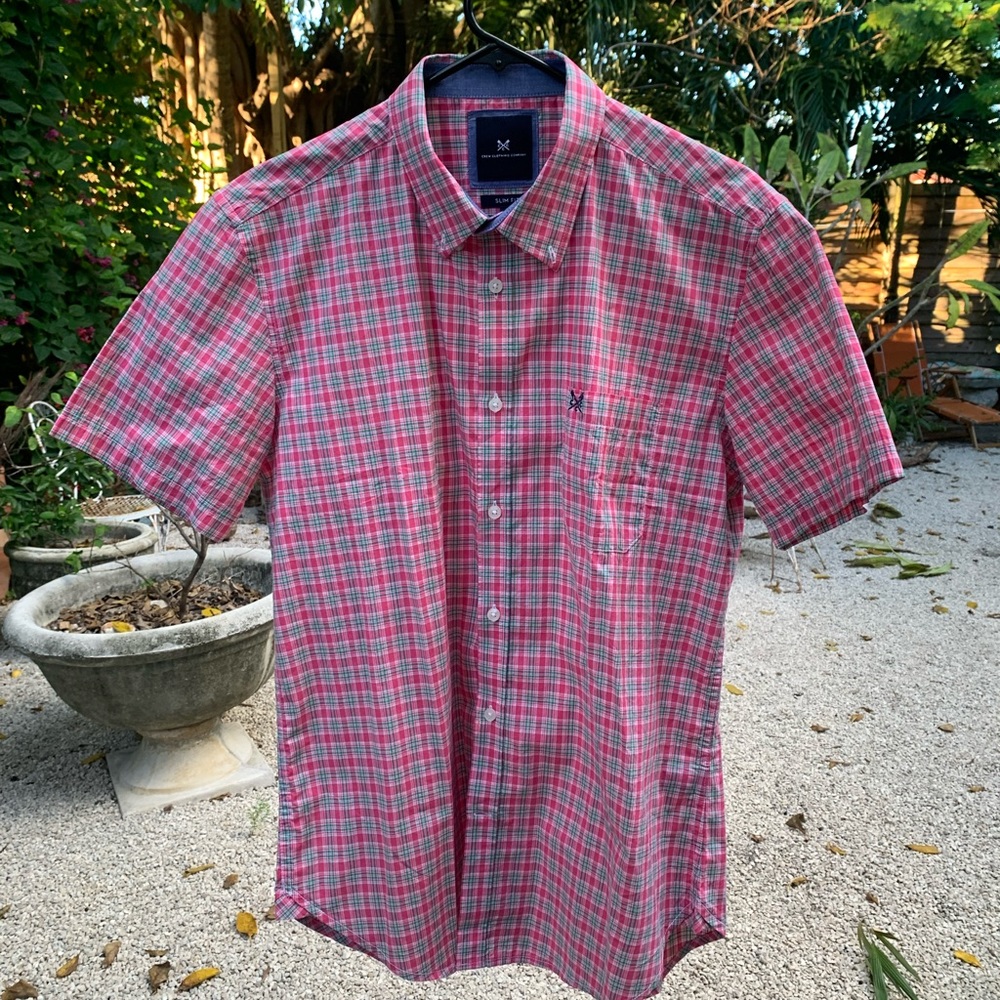 CREW CLOTHING COMPANY CASUAL BUTTON UP SHIRT